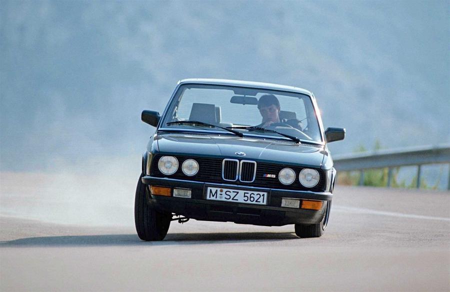  BMW M5 (E28) 1985 года  (WW) (фото 3 из 50)